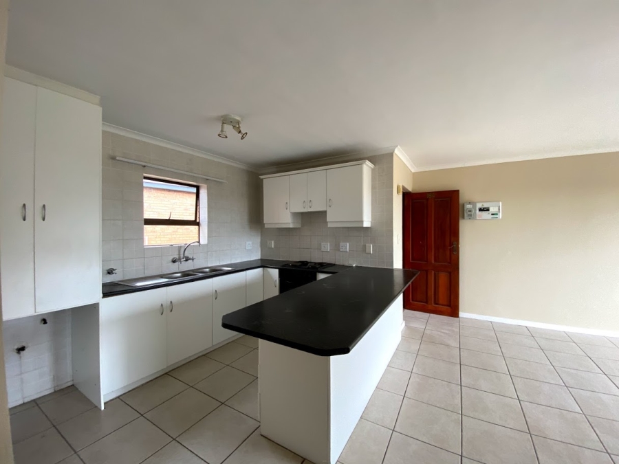 2 Bedroom Property for Sale in Sea Breeze Western Cape